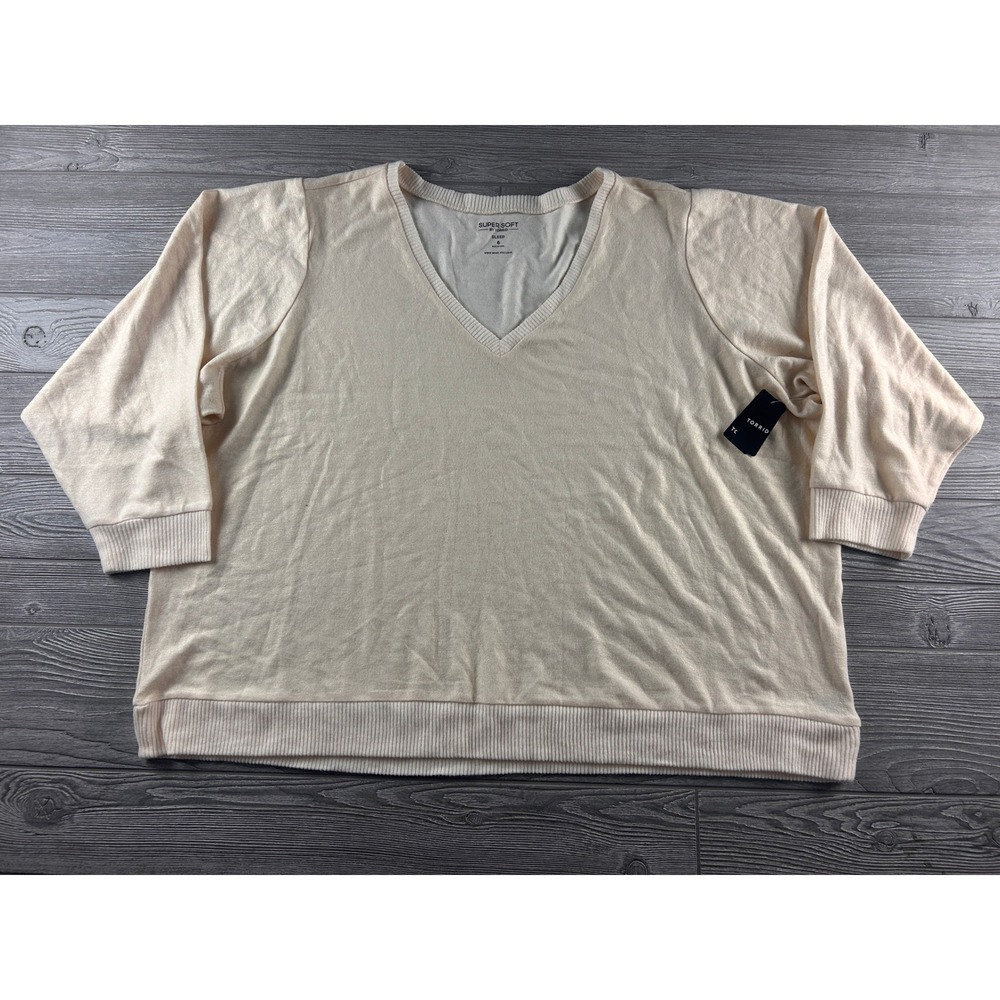 Torrid Super Soft Plush V-Neck Lounge Sweatshirt Powder Puff Gold Shimmer Size 6